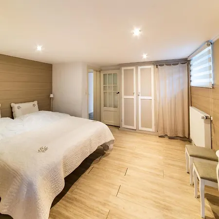 Tatil Evi With Character In *